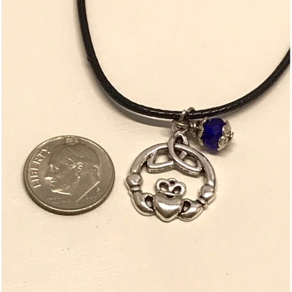 Claddagh Charmed Triquetra Celtic Trinity Knot - Picture 6 of 8